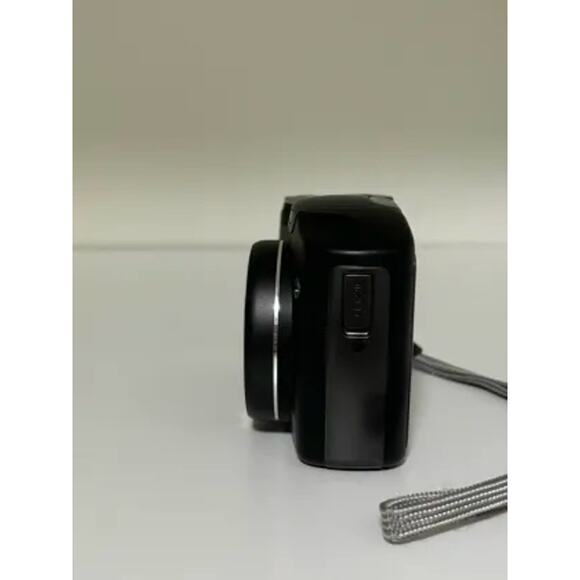 Canon Powershot Camera Digital - Picture 2 of 8